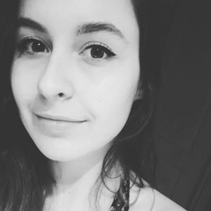 Meet your Posher, Roxanne